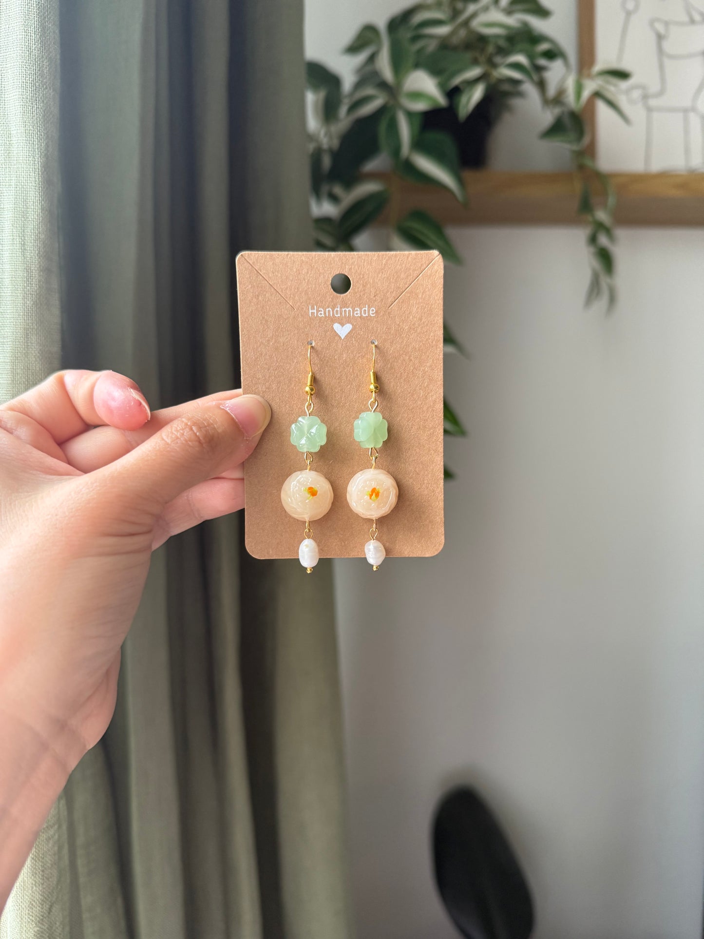 Sui Mai Freshwater Pearl Drop Earrings | Gold Plated