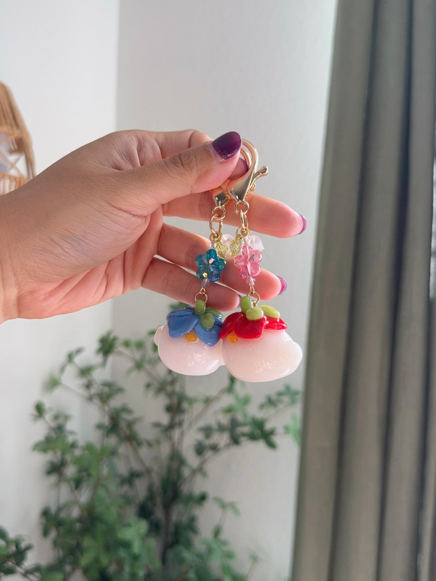Shy Ducks Desk Buddy | Keychain | Flowers