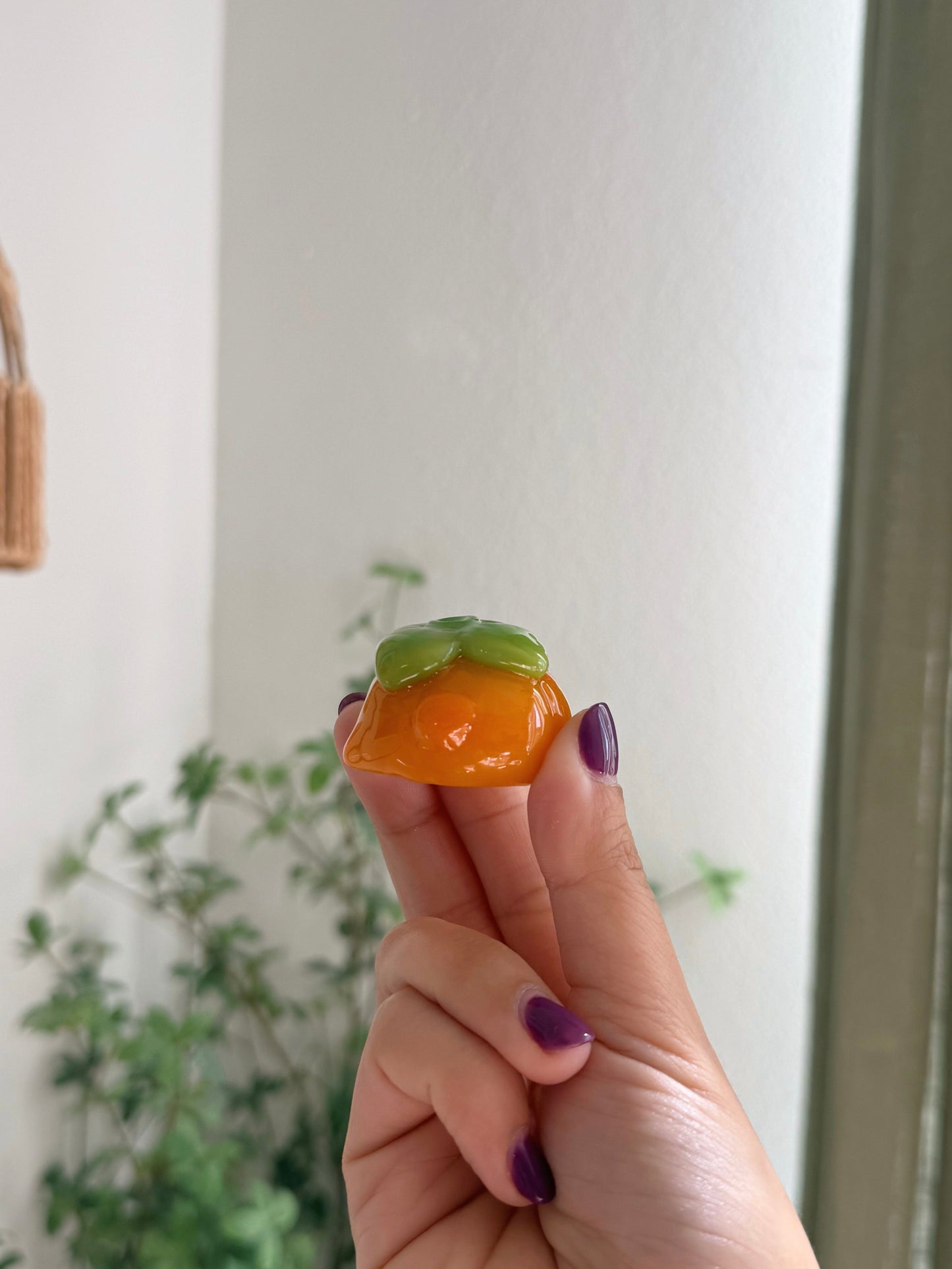 Persimmon Shy Duck Worry Stone