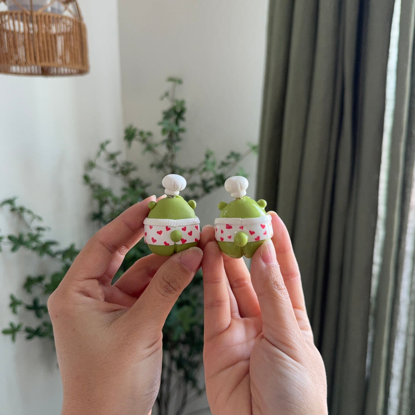 Baker Bear Desk Friend Spinner