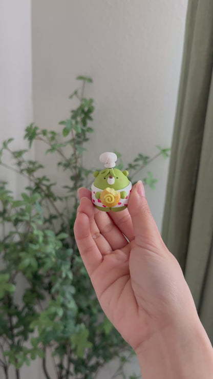 Baker Bear Desk Friend Spinner